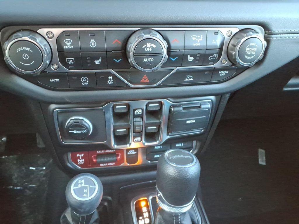 new 2026 Jeep Gladiator car, priced at $53,314