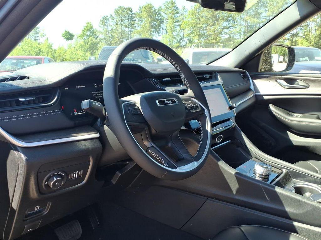 new 2026 Jeep Grand Cherokee car, priced at $46,467