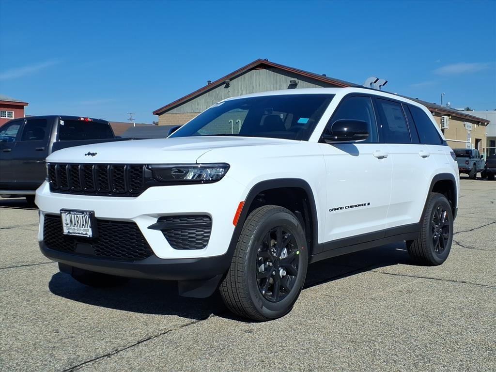 new 2025 Jeep Grand Cherokee car, priced at $41,921