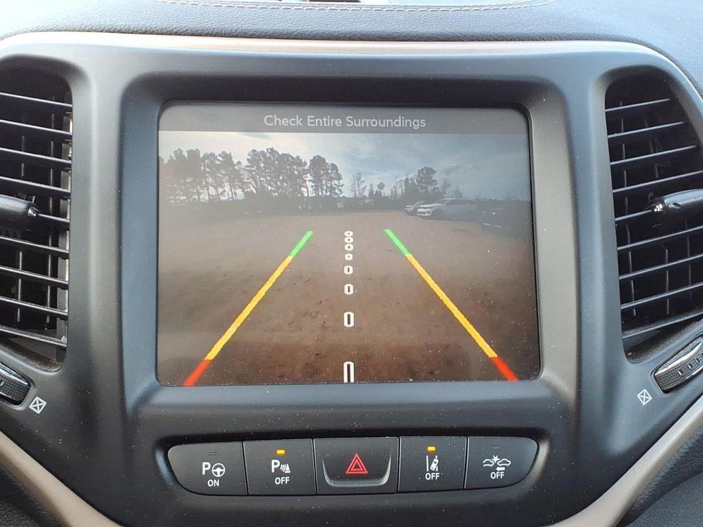 used 2015 Jeep Cherokee car, priced at $13,999