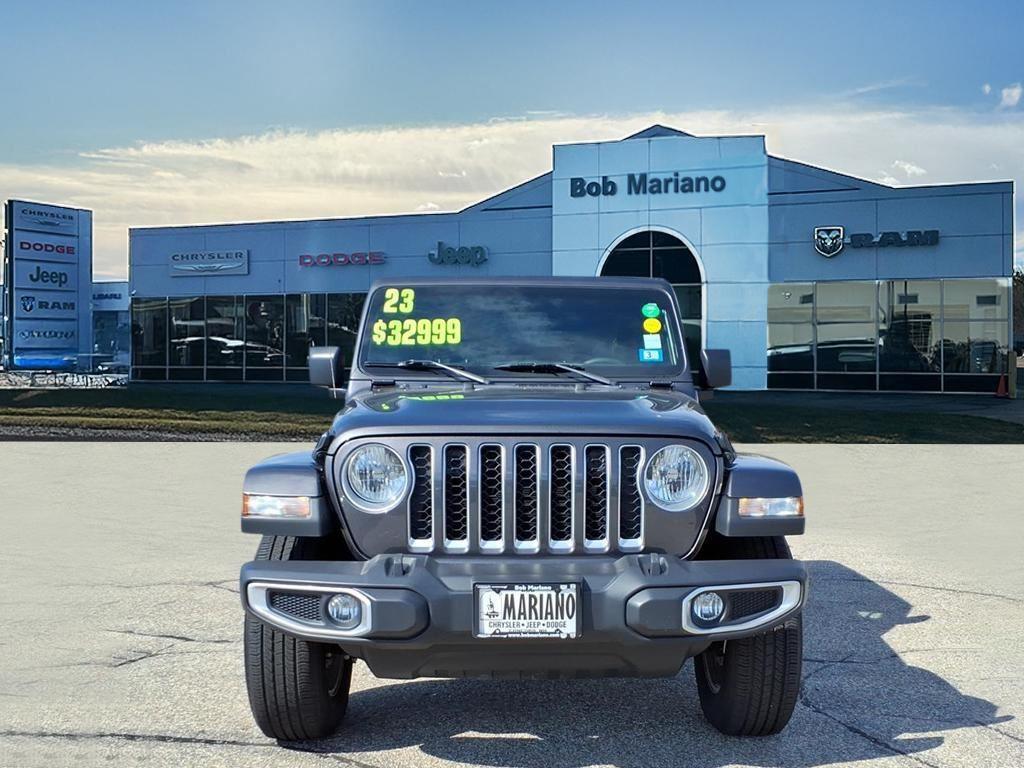 used 2023 Jeep Gladiator car, priced at $31,499