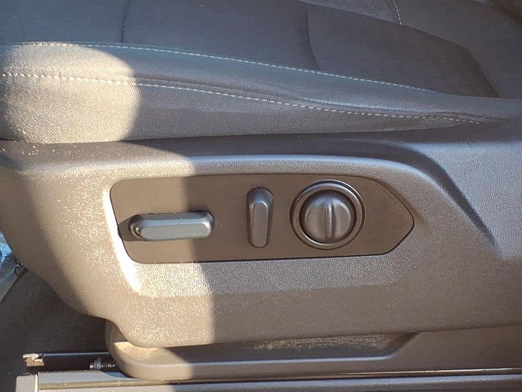 used 2022 Chevrolet Silverado 1500 car, priced at $29,999