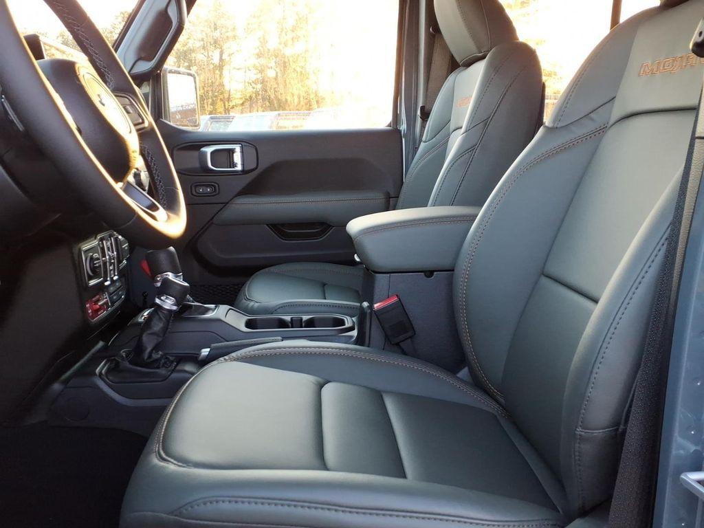 new 2026 Jeep Gladiator car, priced at $57,621