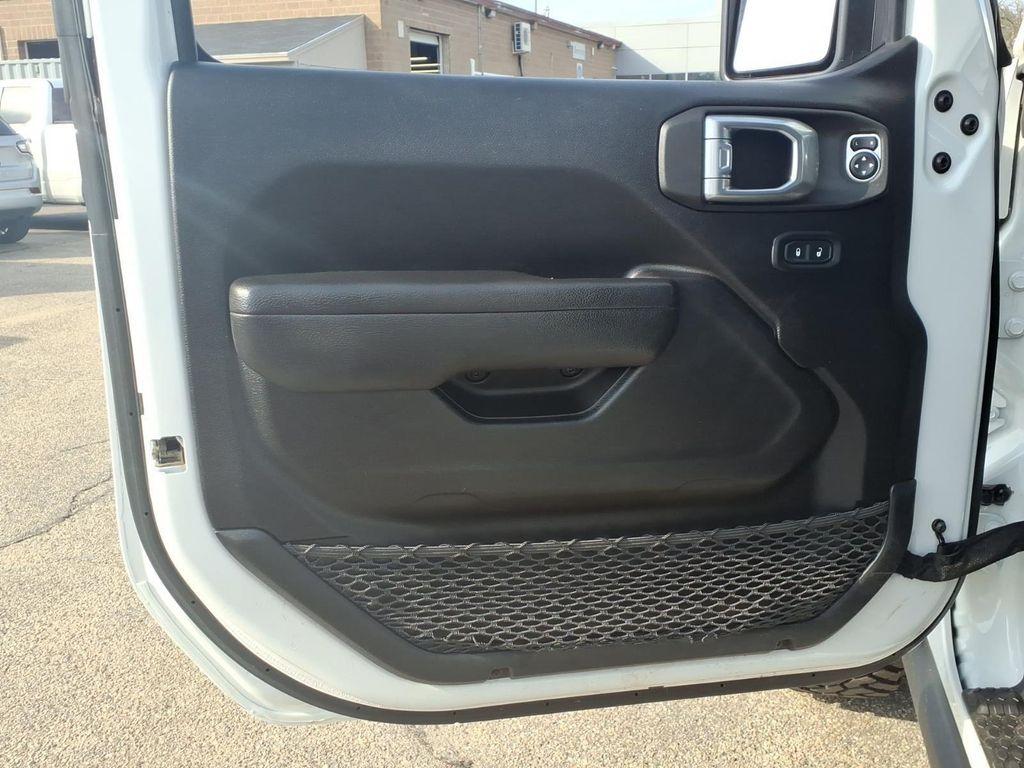 used 2022 Jeep Gladiator car, priced at $31,999