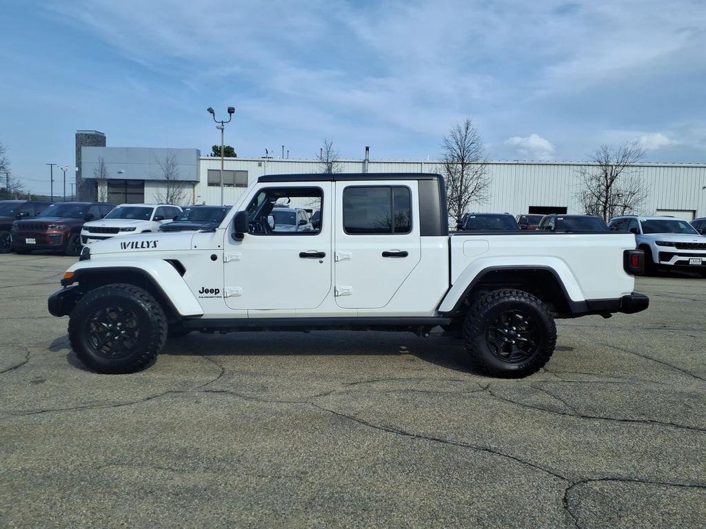 used 2022 Jeep Gladiator car, priced at $31,999