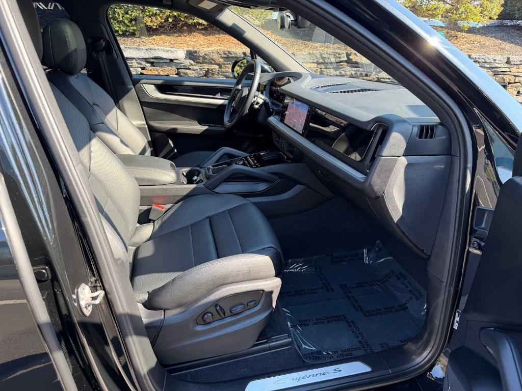 used 2024 Porsche Cayenne car, priced at $97,998