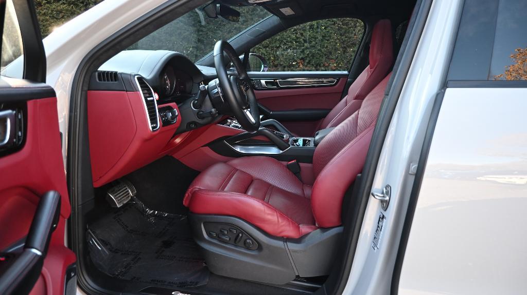 used 2023 Porsche Cayenne car, priced at $99,497