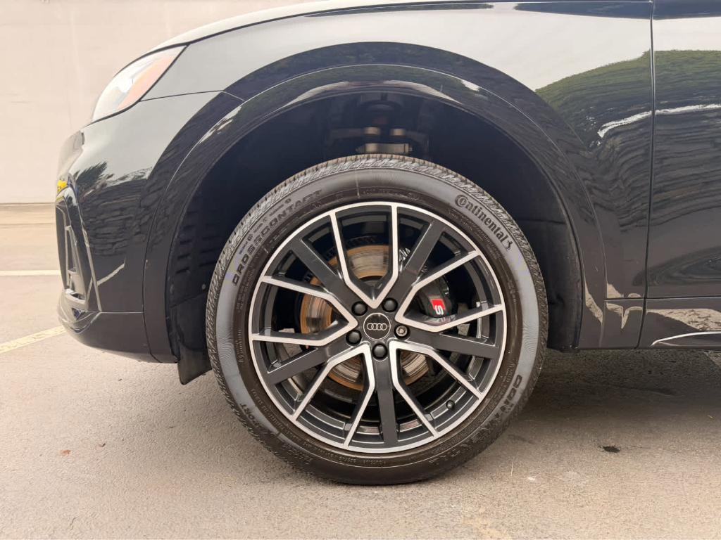 used 2023 Audi SQ5 car, priced at $47,098