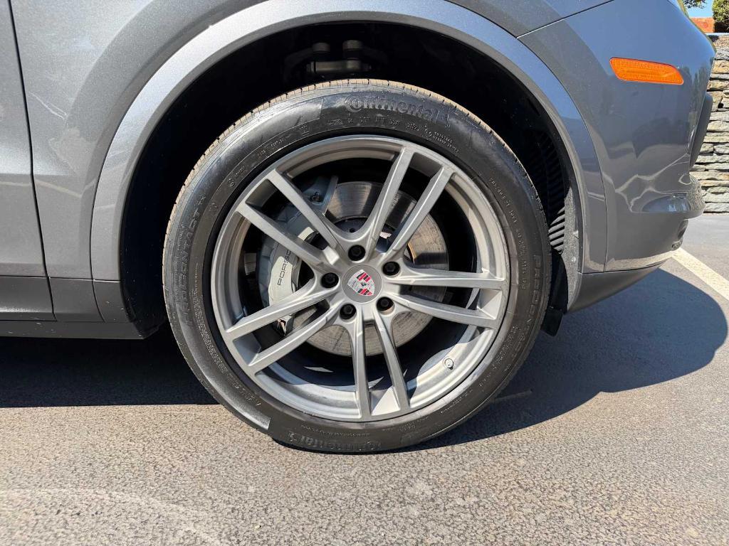 used 2020 Porsche Cayenne car, priced at $58,998