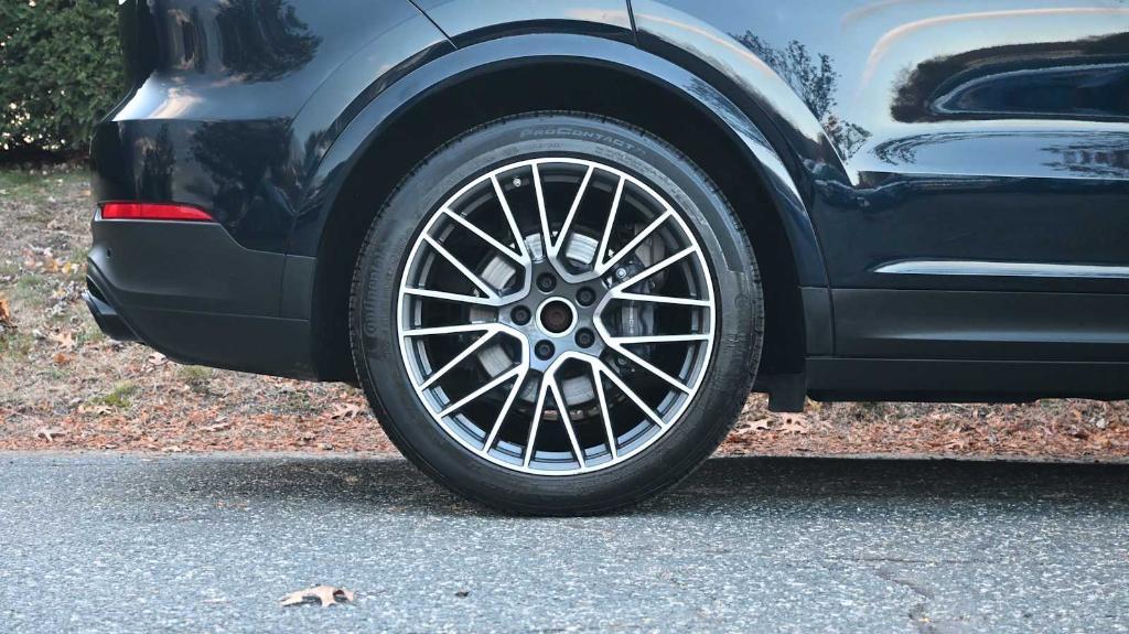 used 2022 Porsche Cayenne car, priced at $54,497