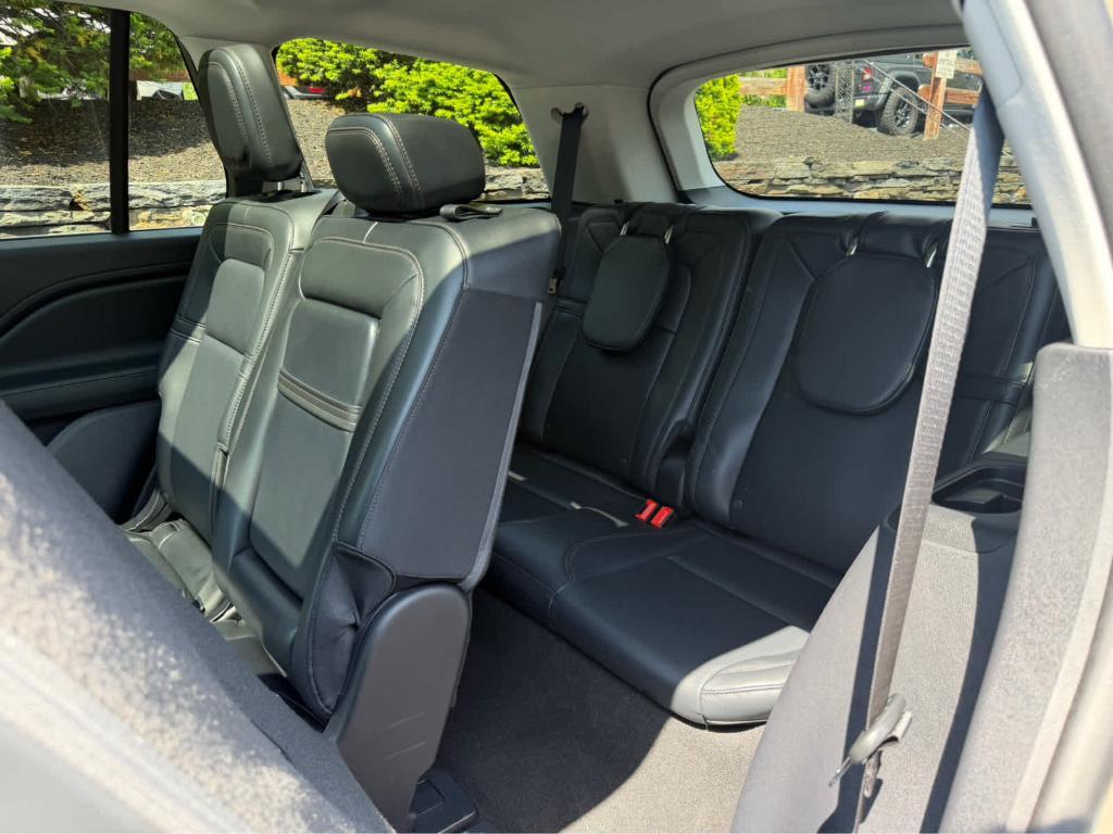 used 2025 Lincoln Aviator car, priced at $63,498