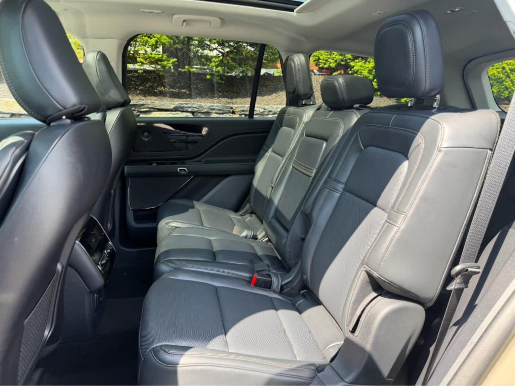 used 2025 Lincoln Aviator car, priced at $63,498