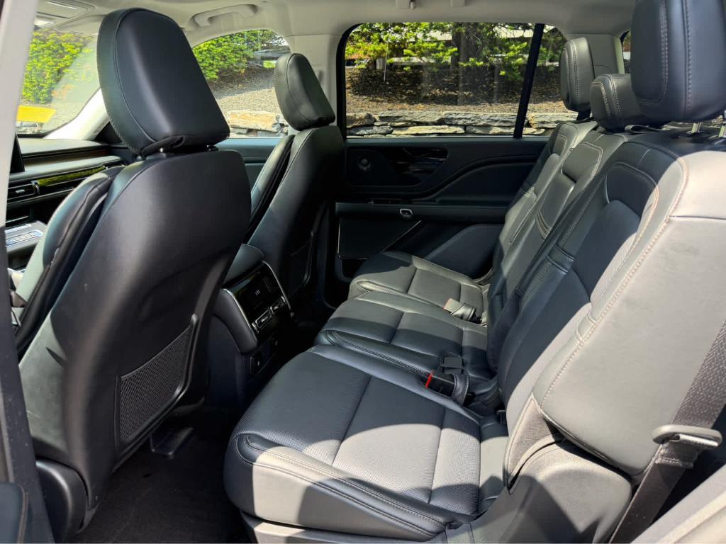 used 2025 Lincoln Aviator car, priced at $63,498