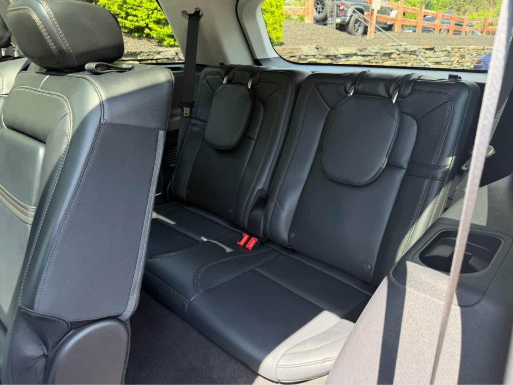 used 2025 Lincoln Aviator car, priced at $63,498