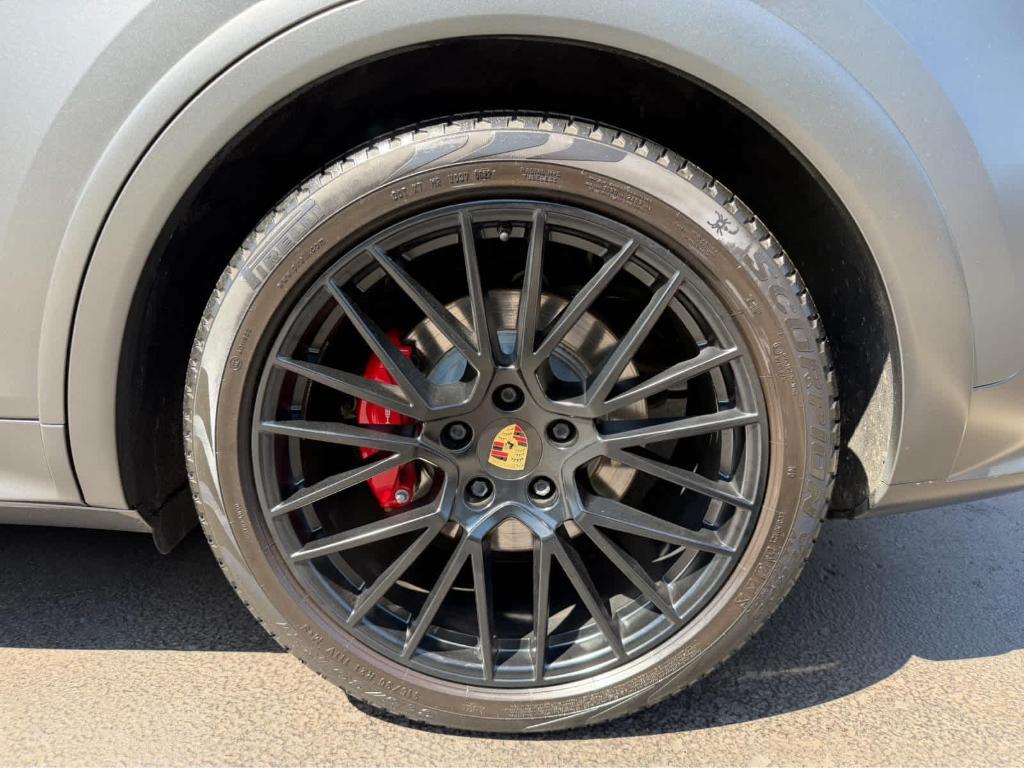 used 2022 Porsche Cayenne car, priced at $84,998