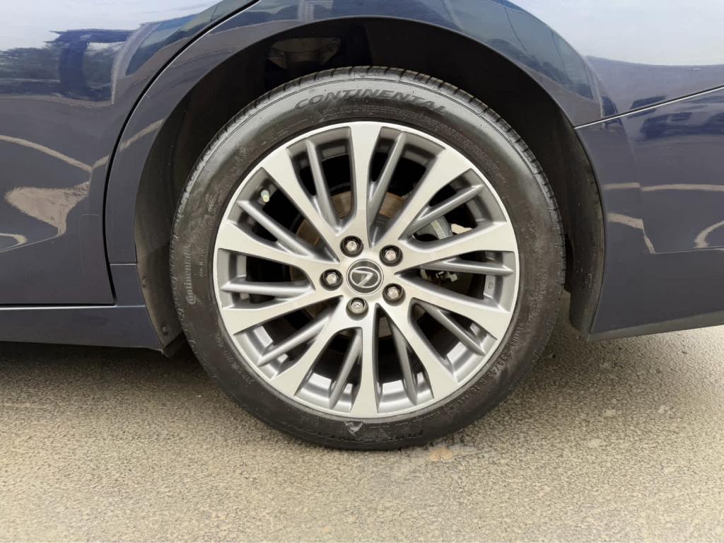 used 2021 Lexus ES 350 car, priced at $31,798