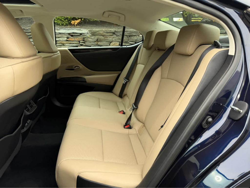 used 2021 Lexus ES 350 car, priced at $31,798