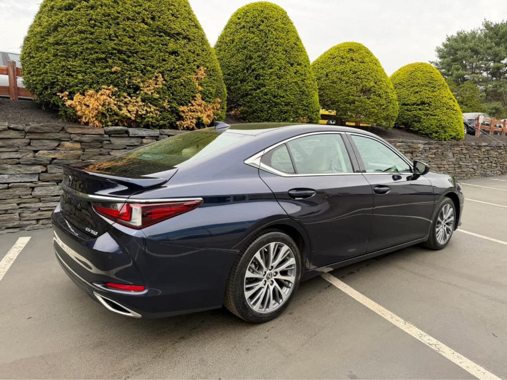 used 2021 Lexus ES 350 car, priced at $31,798