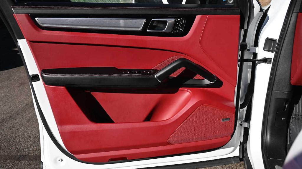 used 2022 Porsche Cayenne car, priced at $55,497