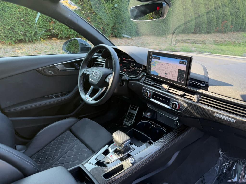 Audi S4 view 21