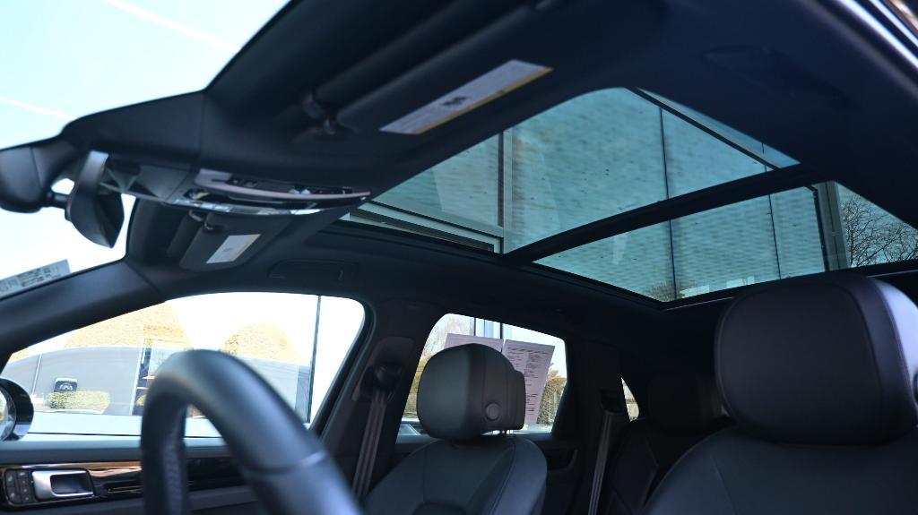 used 2023 Porsche Cayenne car, priced at $62,097