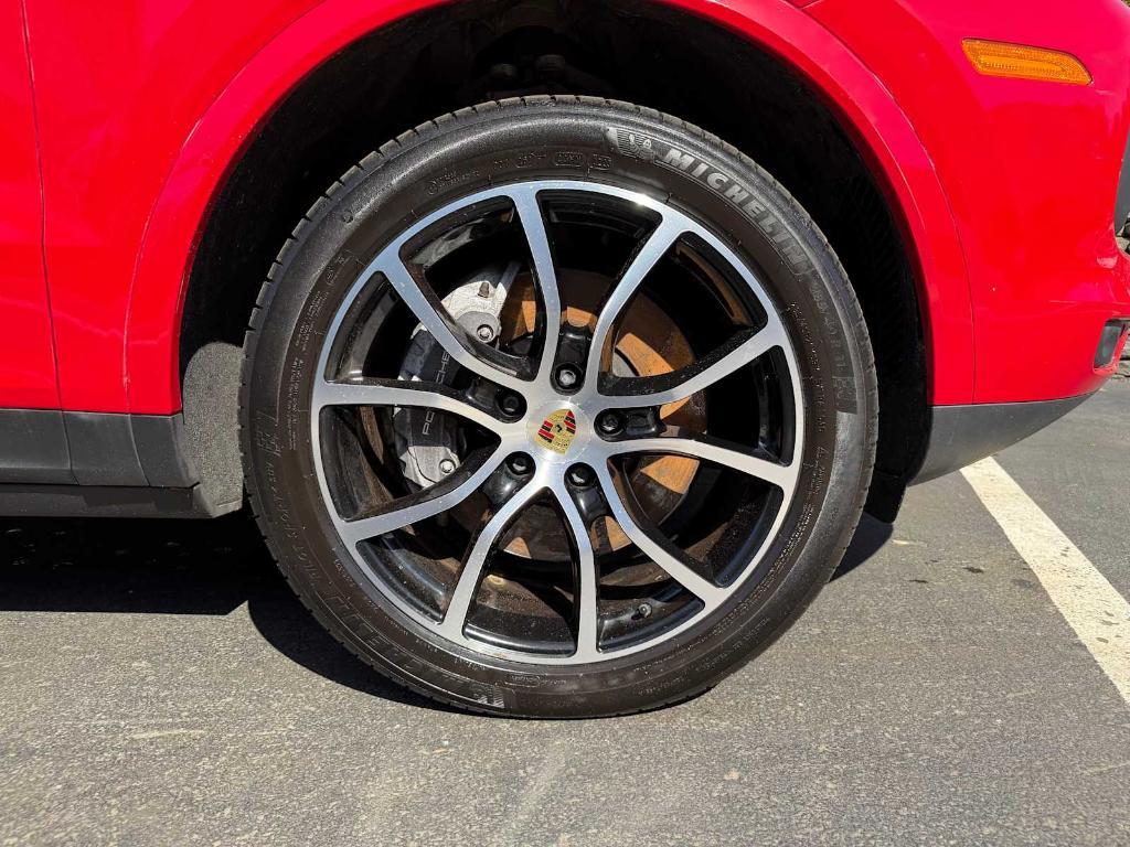 used 2022 Porsche Cayenne car, priced at $54,998