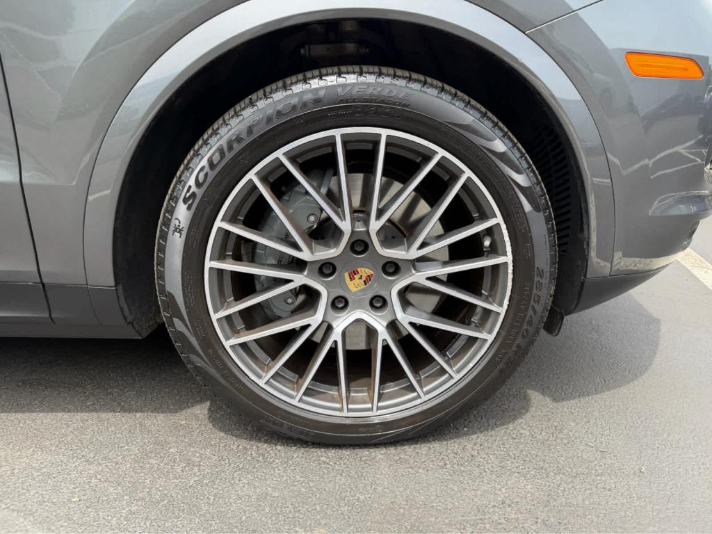 used 2019 Porsche Cayenne car, priced at $41,398