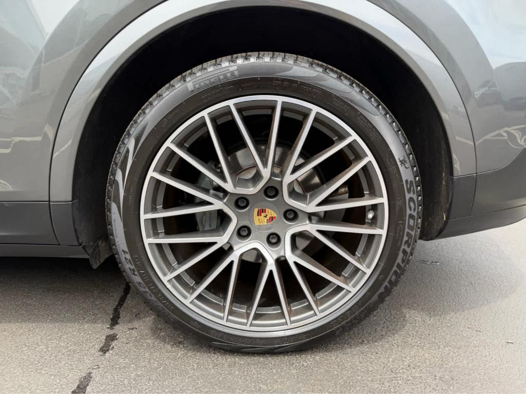 used 2019 Porsche Cayenne car, priced at $41,398