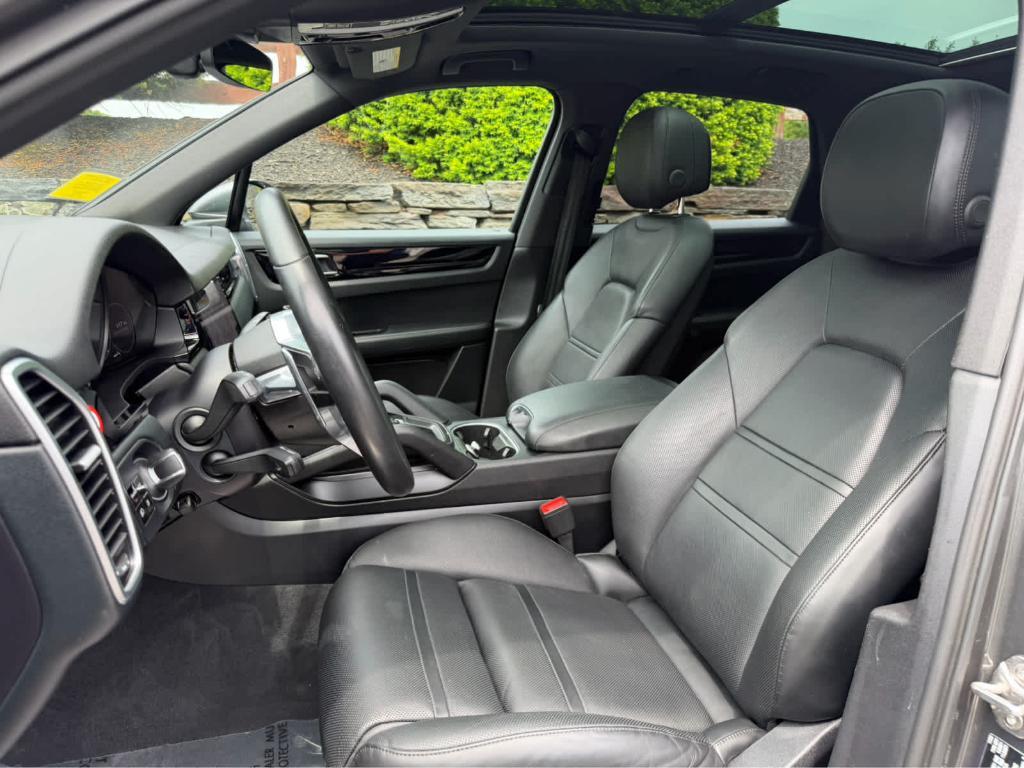 used 2019 Porsche Cayenne car, priced at $41,398