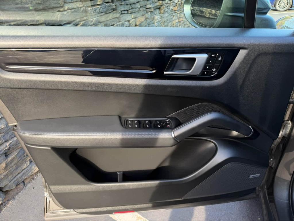 used 2021 Porsche Cayenne car, priced at $53,998