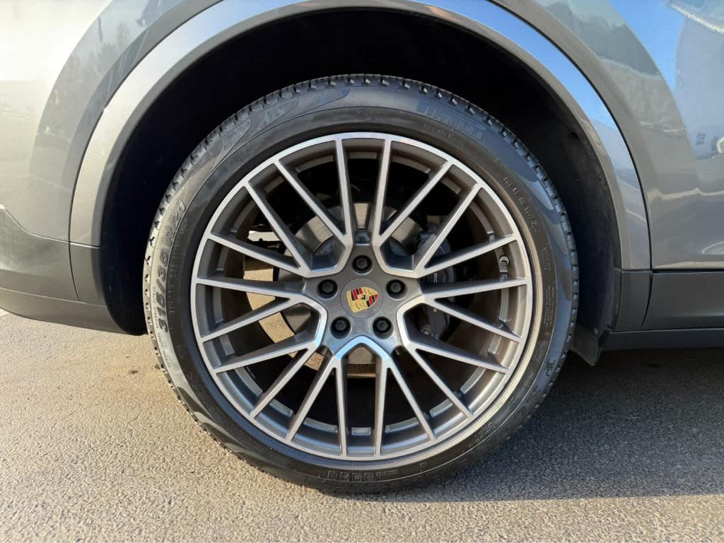 used 2021 Porsche Cayenne car, priced at $53,998