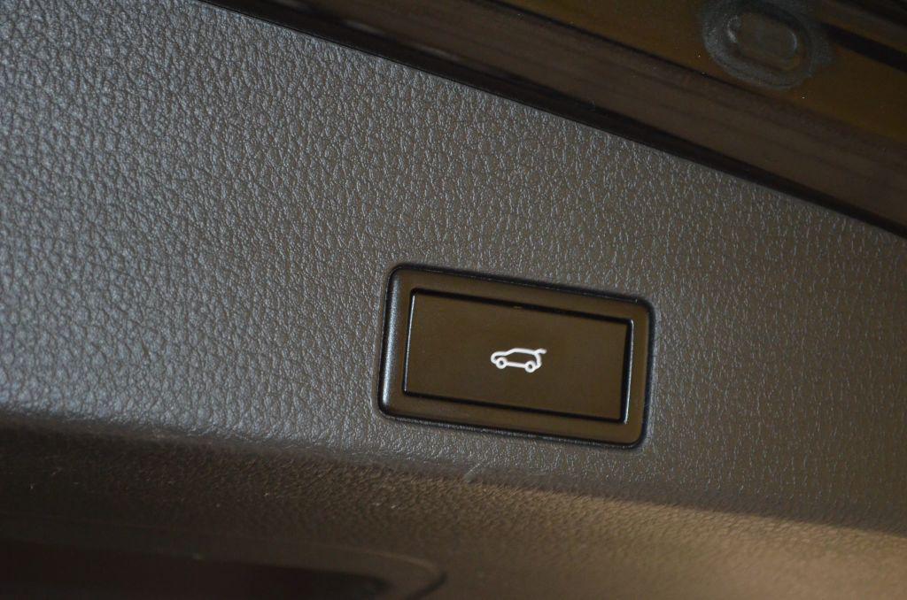 used 2017 Volkswagen Touareg car, priced at $14,991