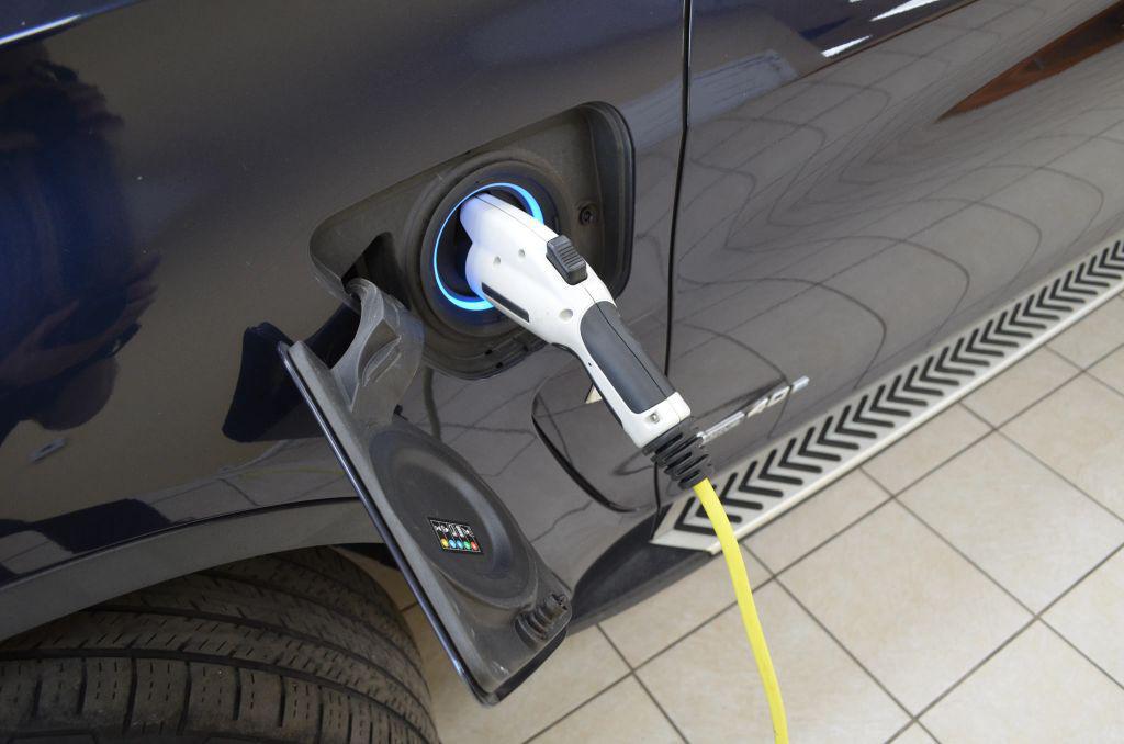 used 2018 BMW X5 eDrive car, priced at $15,991