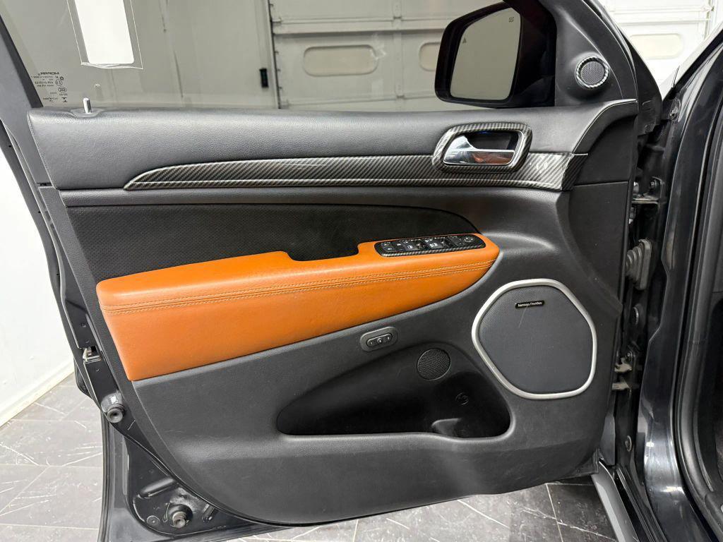 used 2016 Jeep Grand Cherokee car, priced at $24,995