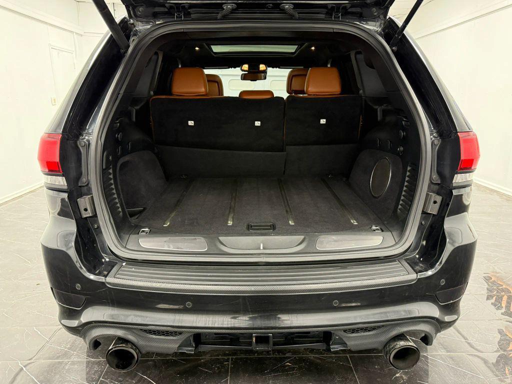 used 2016 Jeep Grand Cherokee car, priced at $24,995