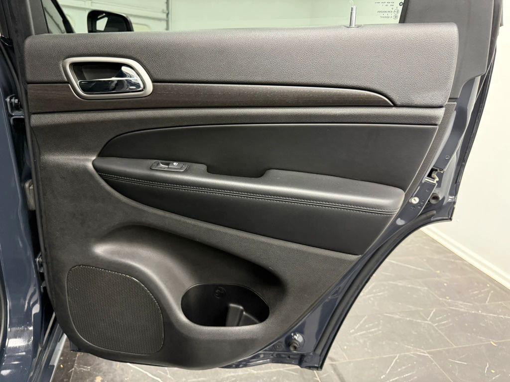 used 2017 Jeep Grand Cherokee car, priced at $13,495