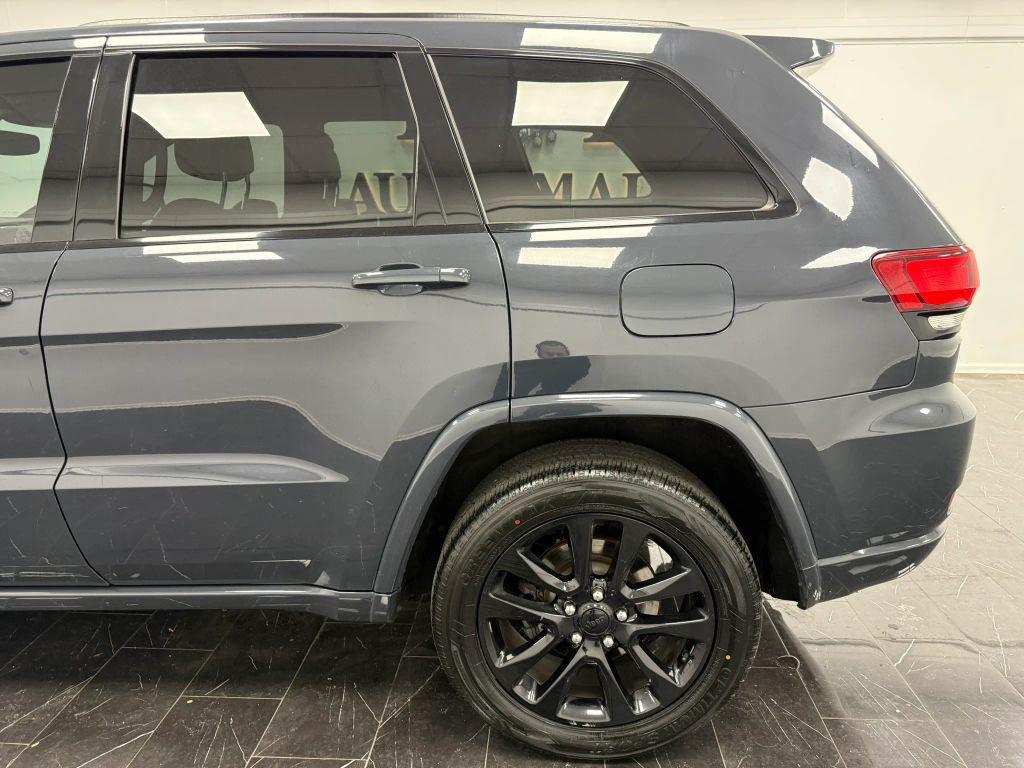 used 2017 Jeep Grand Cherokee car, priced at $13,495