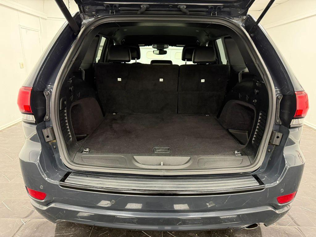 used 2017 Jeep Grand Cherokee car, priced at $13,495