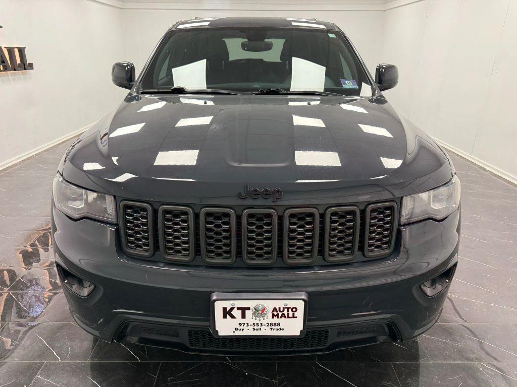 used 2017 Jeep Grand Cherokee car, priced at $13,495