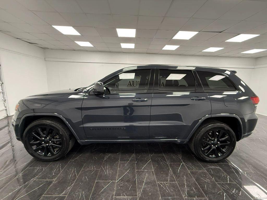 used 2017 Jeep Grand Cherokee car, priced at $13,495