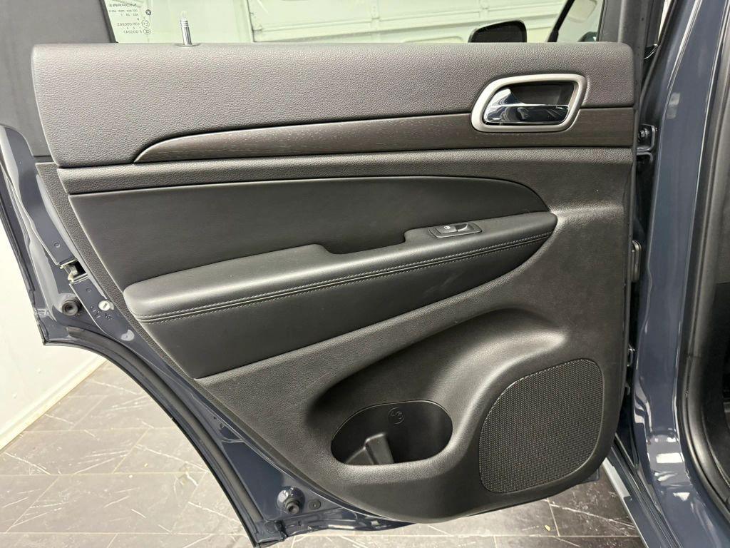 used 2017 Jeep Grand Cherokee car, priced at $13,495