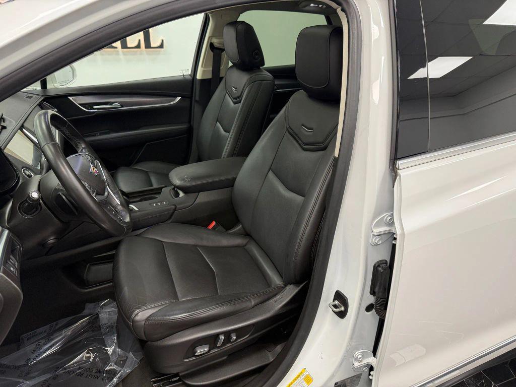 used 2019 Cadillac XT5 car, priced at $12,995
