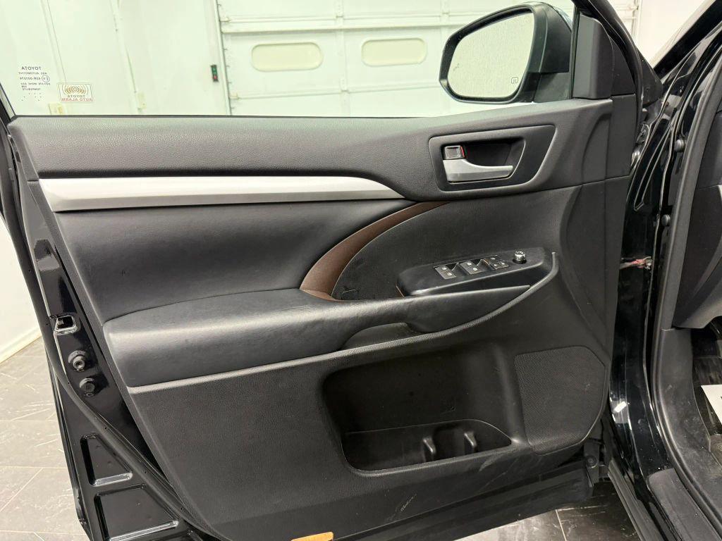 used 2018 Toyota Highlander car, priced at $15,995