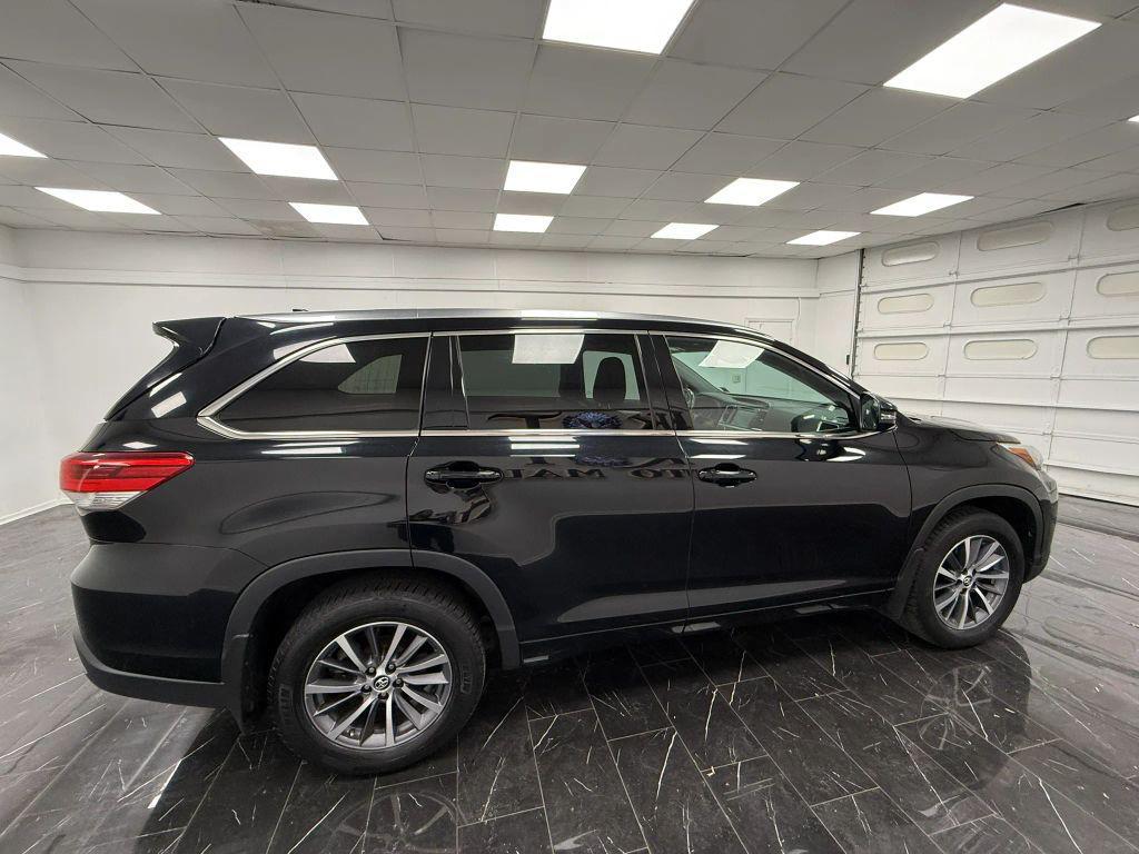 used 2018 Toyota Highlander car, priced at $15,995