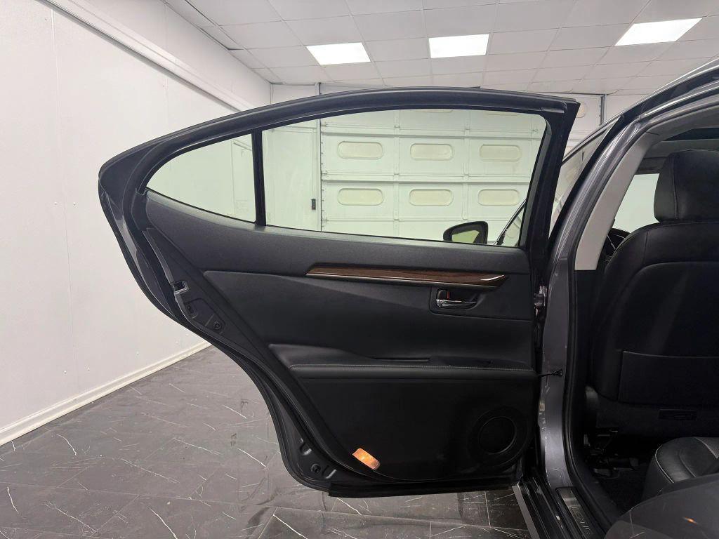 used 2015 Lexus ES 350 car, priced at $13,495