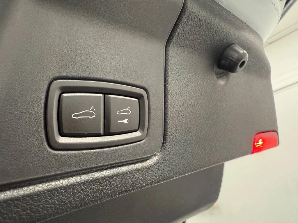 used 2015 Porsche Panamera car, priced at $27,995