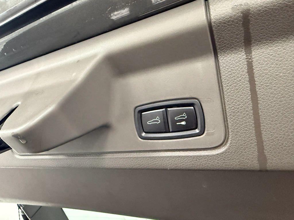 used 2014 Porsche Panamera car, priced at $18,495