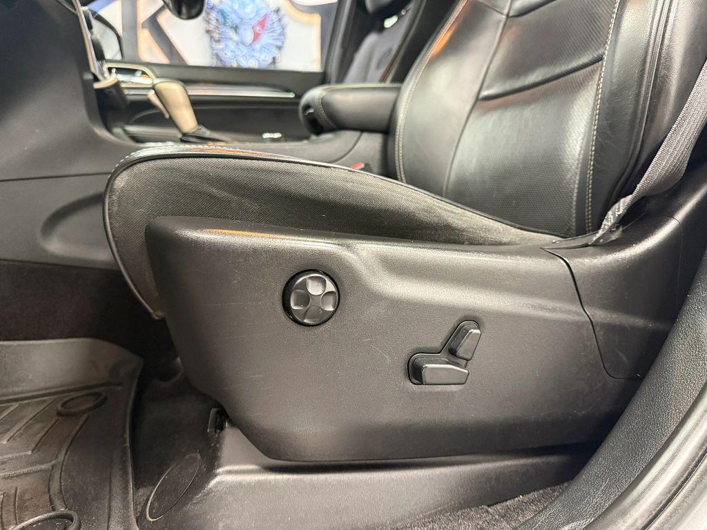 used 2017 Jeep Grand Cherokee car, priced at $13,995
