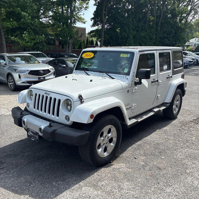 used 2014 Jeep Wrangler Unlimited car, priced at $12,495