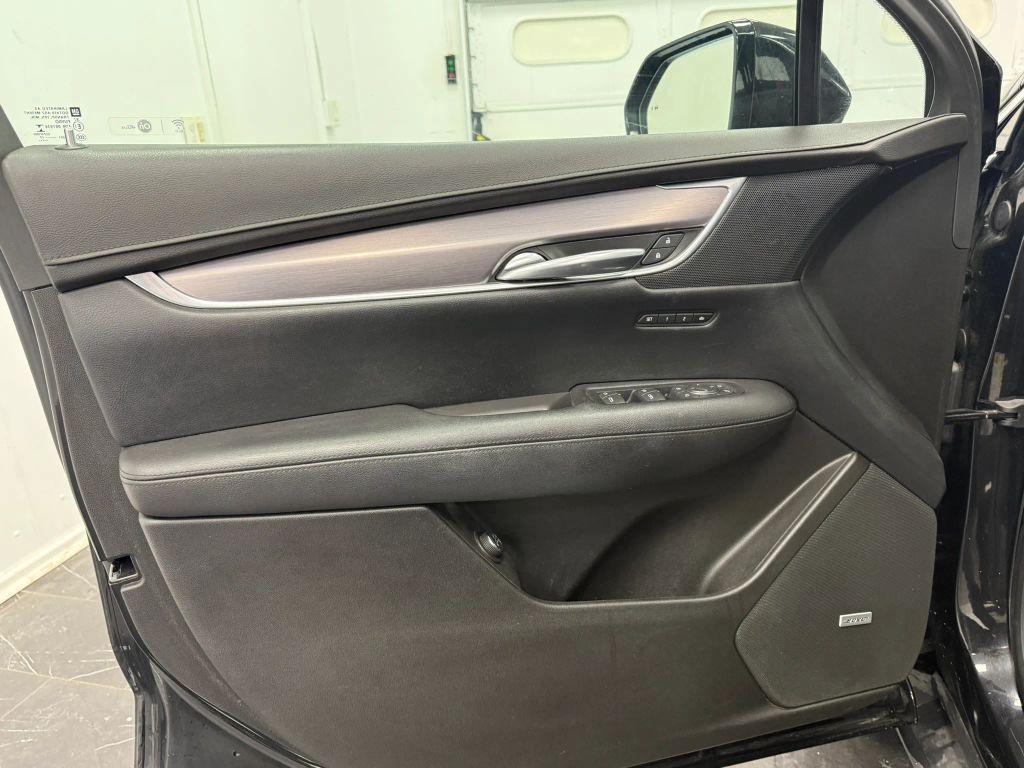 used 2017 Cadillac XT5 car, priced at $8,495